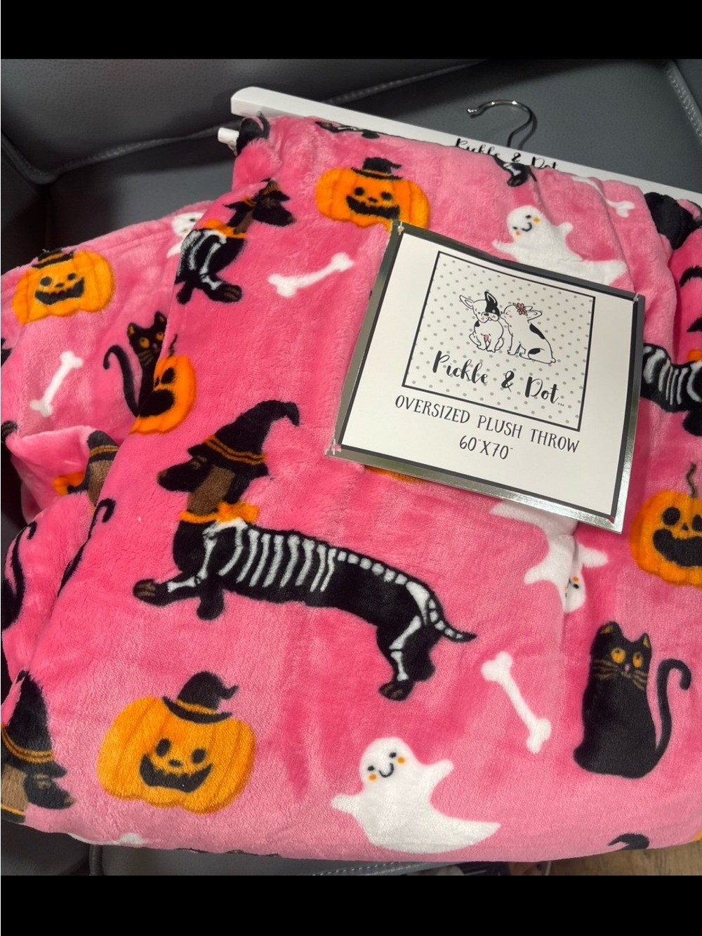 Halloween Dachshunds & Black Cats in Costumes Hot Pink Plush Blanket NWT 60x70